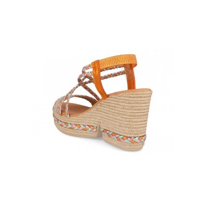 1122 - BDA
                SANDALIAS DE PLATAFORMA