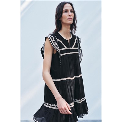 ZW COLLECTION CONTRAST EMBROIDERY DRESS