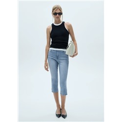 Jeans capri abertura lateral