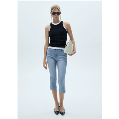 Jeans capri abertura lateral