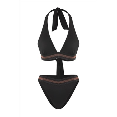 TRENDYOLMİLLA Siyah Üçgen Yüksek Bel Regular Bikini Takımı TBESS25BT00172