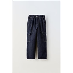 JEANS WITH DARTS AND POCKETS