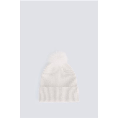 Gorro punto pompón