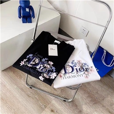 Футболка женская с принтом Dio*r