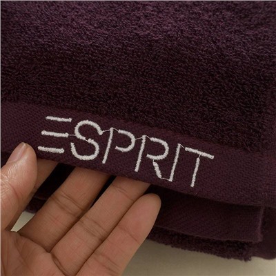 Espri*t набор махровых полотенец в красивой ретро расцветке, отлично подойдёт в качестве подарка 🎁  Начало продаж 26.12 в 5:00