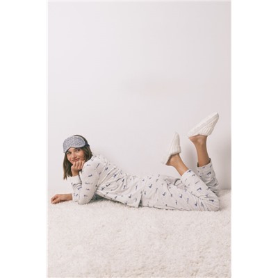 Conjunto de pijama y antifaz