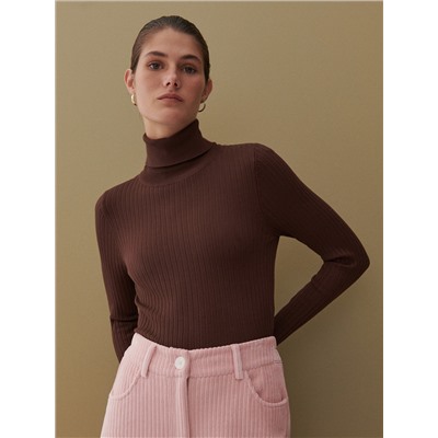 Rollkragenpullover aus Jersey