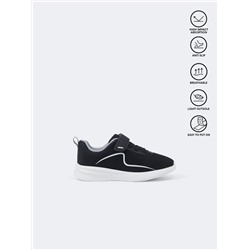 MINIMALIST SNEAKERS