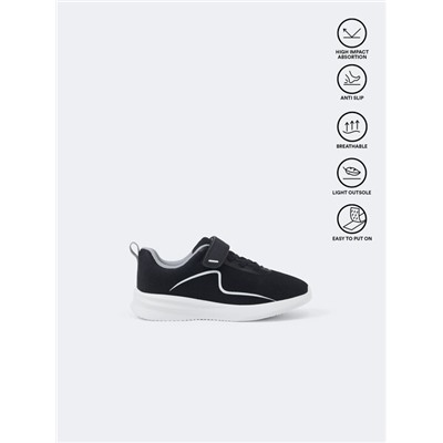 MINIMALIST SNEAKERS