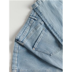 Jeans mit weitem Bein