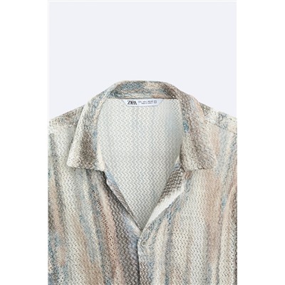 CAMISA CALADA ESTAMPADO ABSTRACTO