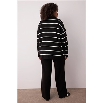 Siyah Çizgili Fermuarlı Oversize/Geniş Kalıp Triko Alt-Üst Takım TBBAW26CP00003