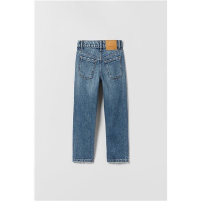 RIPPED STRAIGHT FIT JEANS