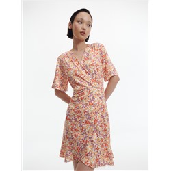 Gemustertes kleid