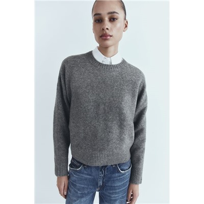 PLAIN SOFT KNIT SWEATER