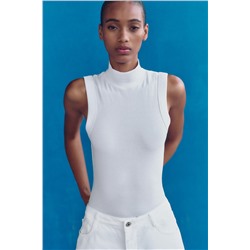 TURTLENECK T-SHIRT