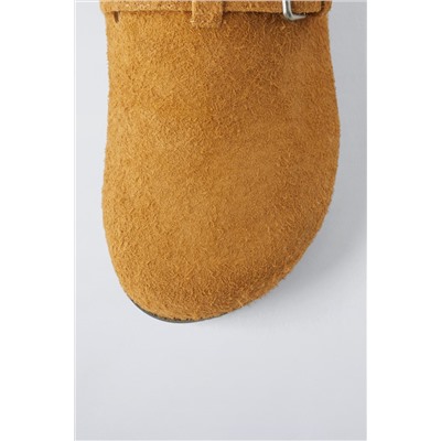 LEATHER CLOGS