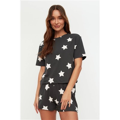 TRENDYOLMİLLA Çok Renkli Yıldız Baskılı Pamuklu T-shirt-Şort Örme Pijama Takımı THMSS22PT0501