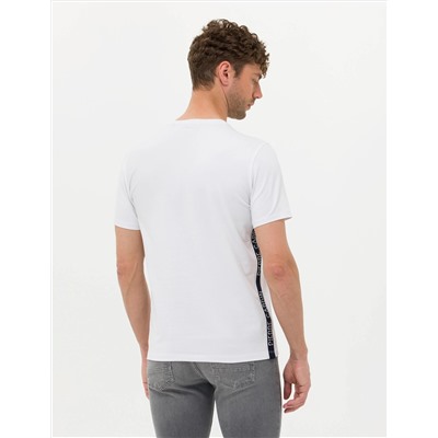 Beyaz Slim Fit Yandan Baskılı Bisiklet Yaka Tişört