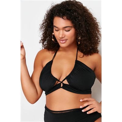 Siyah Boyundan Bağlama Detaylı Büyük Beden Bikini Üstü TBBSS24CT00000