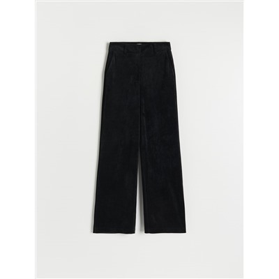Hose mit weitem Bein