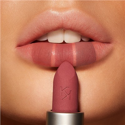 powdery lip set