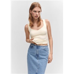 Top elástico escote