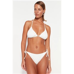 Trendyolmilla Ekru Üçgen Dokulu Bikini Üstü TBESS23BU00272