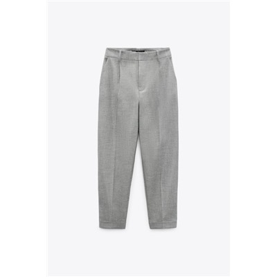 TROUSERS WITH TURN-UP HEMS