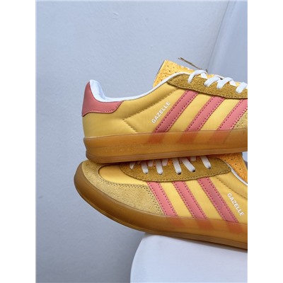 Оригинальные кроссовки ADIDA*S Gazelle  INDOOR