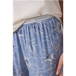 Pantalón largo estampado flores azules