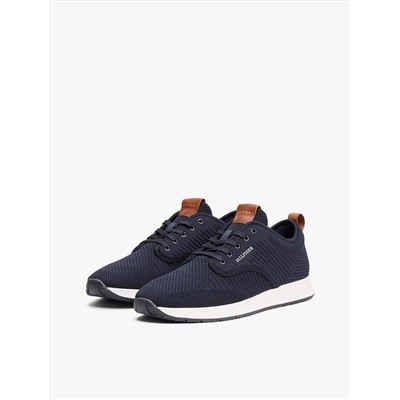 Knit Runner Sneaker