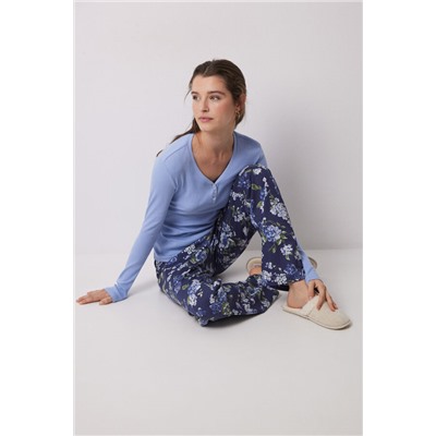 Pijama largo 100% algodón canalé azul flores