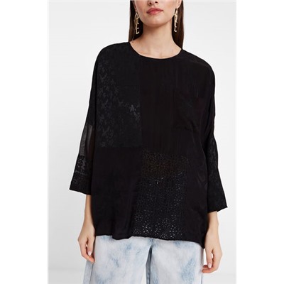 Blusa oversize transparencias