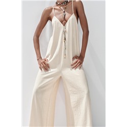 FLOWY TEXTURED JUMPSUIT
