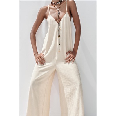 FLOWY TEXTURED JUMPSUIT