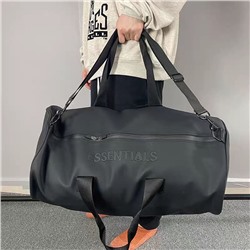 Удобная спортивная сумка  ESSENTIA*L