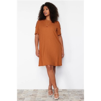 Kahverengi A-line Cut-Out Detaylı Örme Elbise TBBSS22EL2986