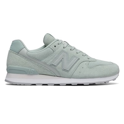 Women's 696 Suede WOMEN'S LIFESTYLE SHOES