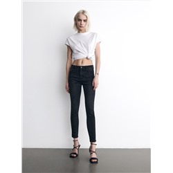 Slim-Jeans mit mittlerer Leibhöhe