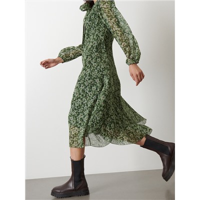 Gemustertes kleid