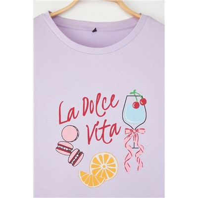 Lila Kokteyl Baskılı Boyfriend Fit Büyük Beden T-shirt TBBSS25BF00068