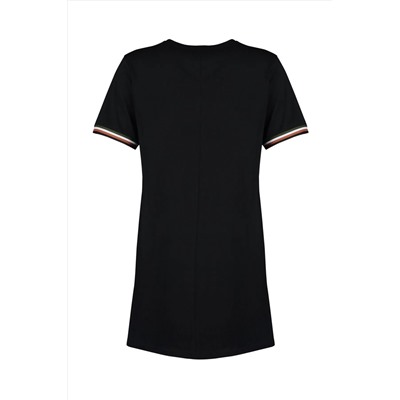 Siyah Bisiklet Yaka %100 Pamuk Kolları Biye Detaylı Örme Büyük Beden T-shirt Elbise TBBSS22EL1591