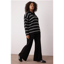 Siyah Çizgili Fermuarlı Oversize/Geniş Kalıp Triko Alt-Üst Takım TBBAW26CP00003