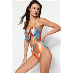 TRENDYOLMİLLA Tropikal Desenli Cut Out/Pencereli Regular Mayo TBESS22MA0097