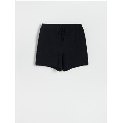 PREMIUM Shorts aus Strukturstoff