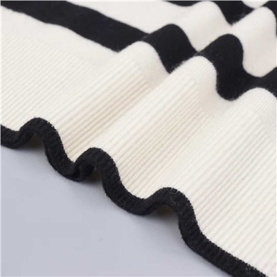 Трикотажный свитер, модель унисекс   AM*I