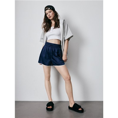 Shorts aus Recyclingmaterial
