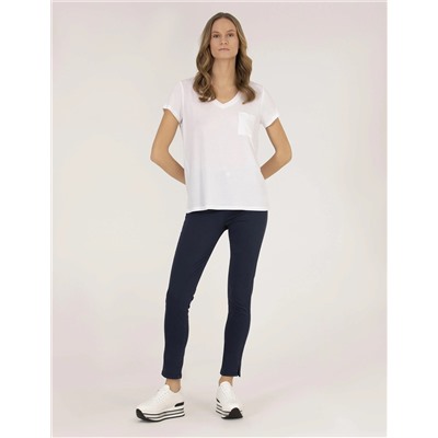 Beyaz Comfort Fit V Yaka Basic Tişört