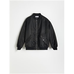 Bomberjacke mit Füllung aus Recyclingstoff